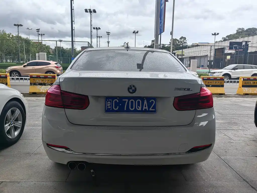 BMW 3 Series — миниатюра 5