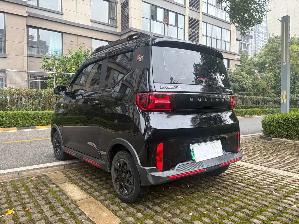 Wuling MINIEV — миниатюра 6
