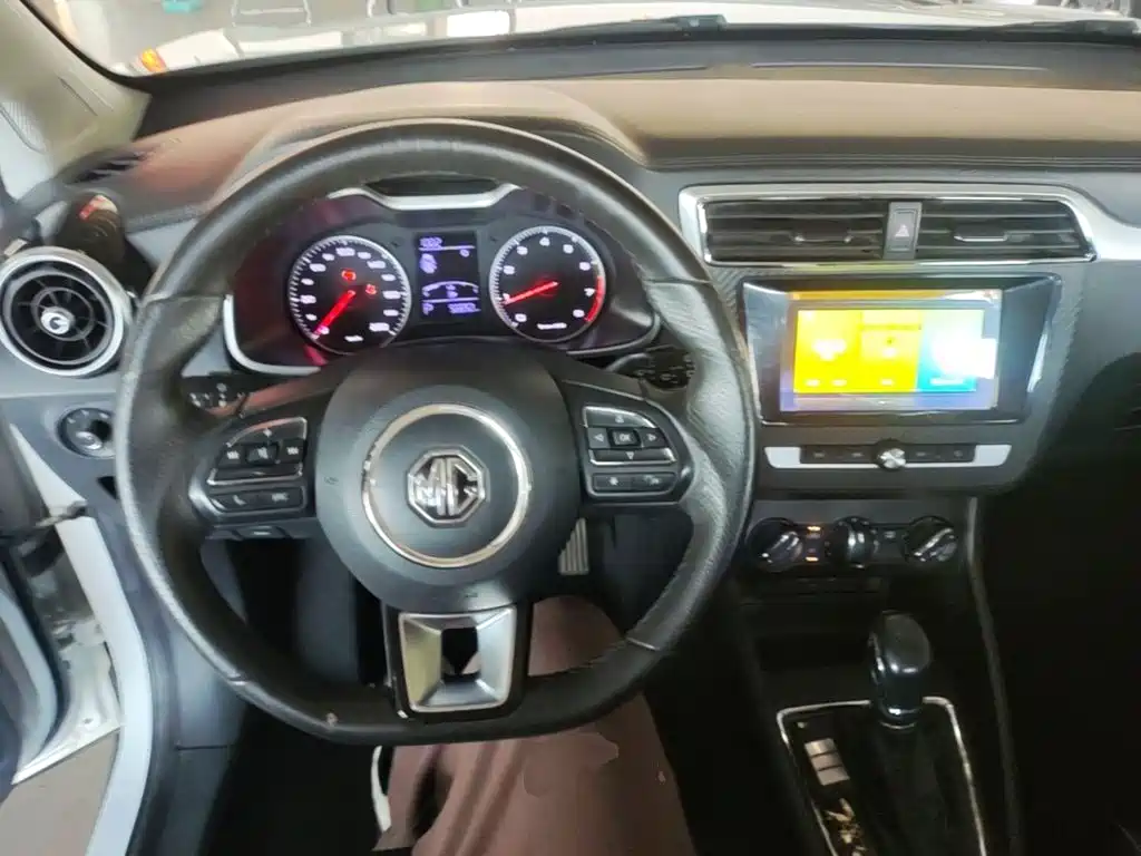 MG ZS — миниатюра 10
