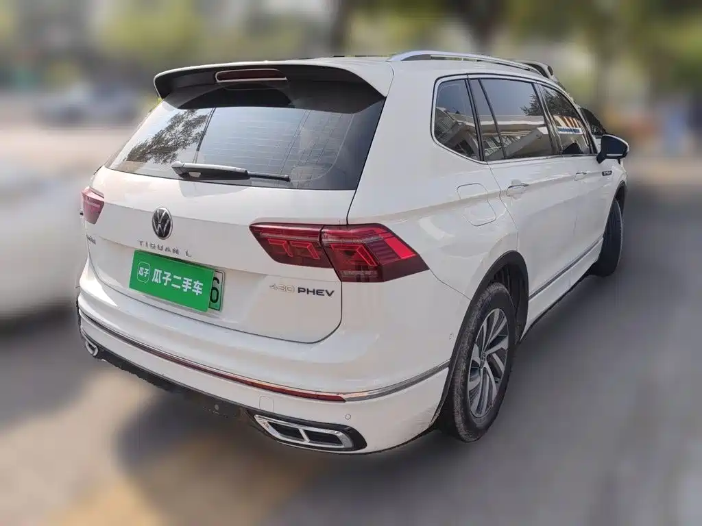 Volkswagen Tiguan L PHEV — миниатюра 6