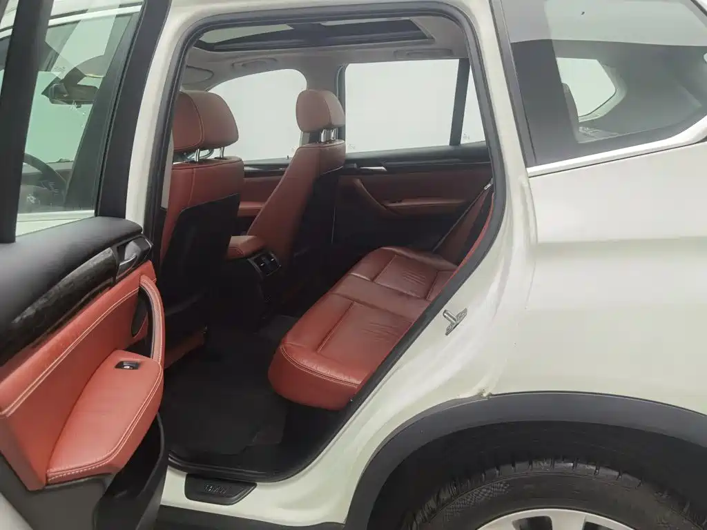 BMW X3 (Import) — миниатюра 15