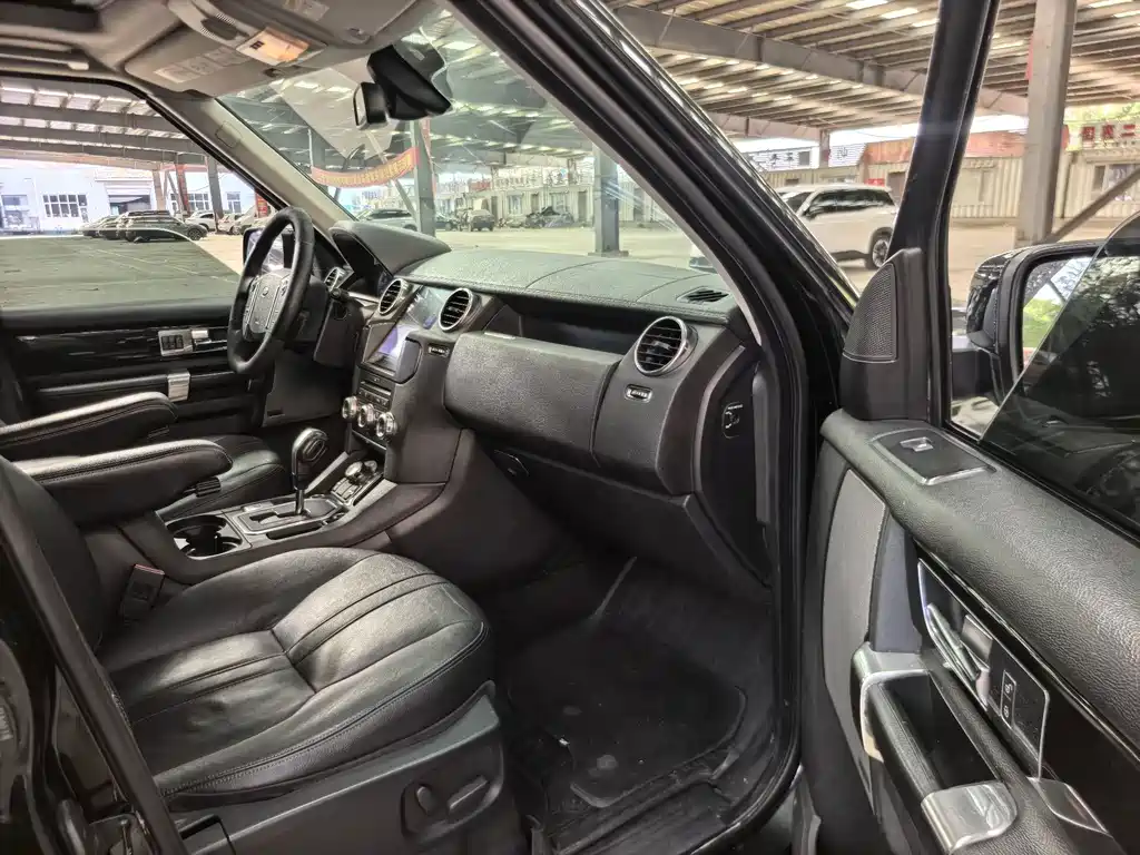 Land Rover Discovery — миниатюра 8