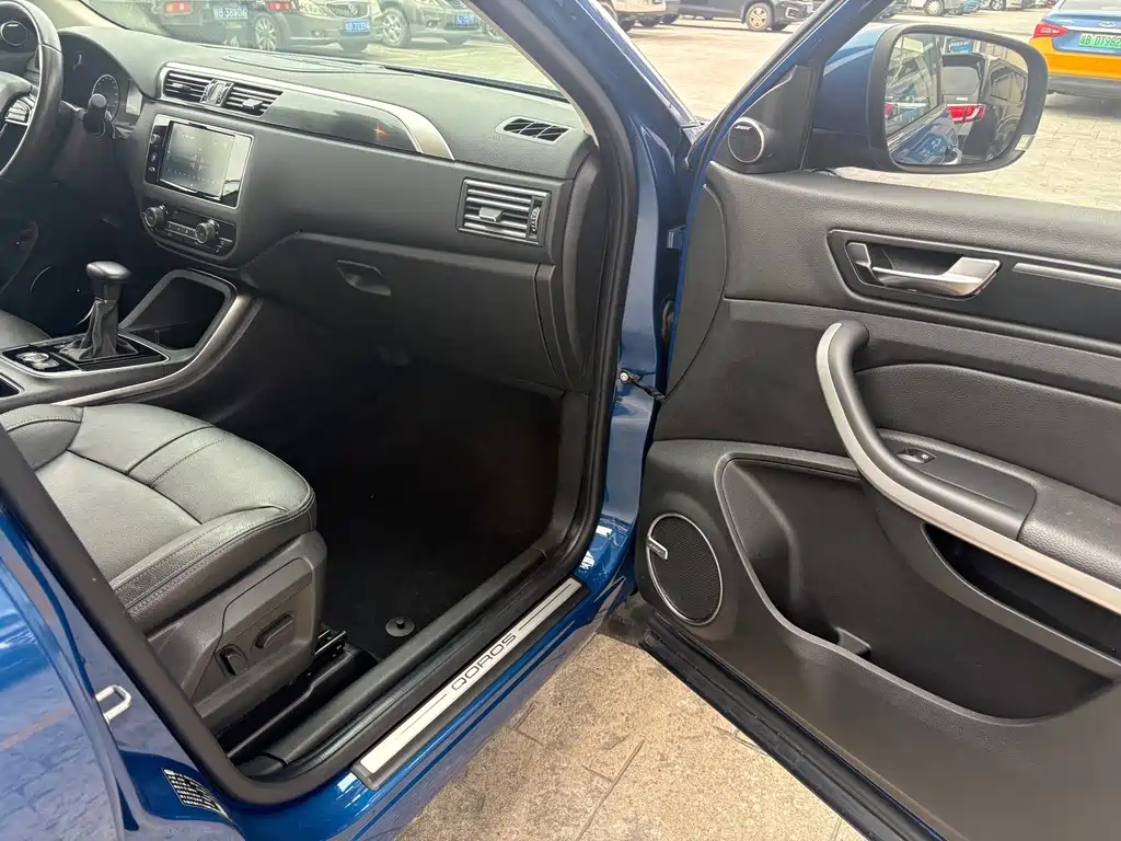 Qoros Qoros 5 — миниатюра 8