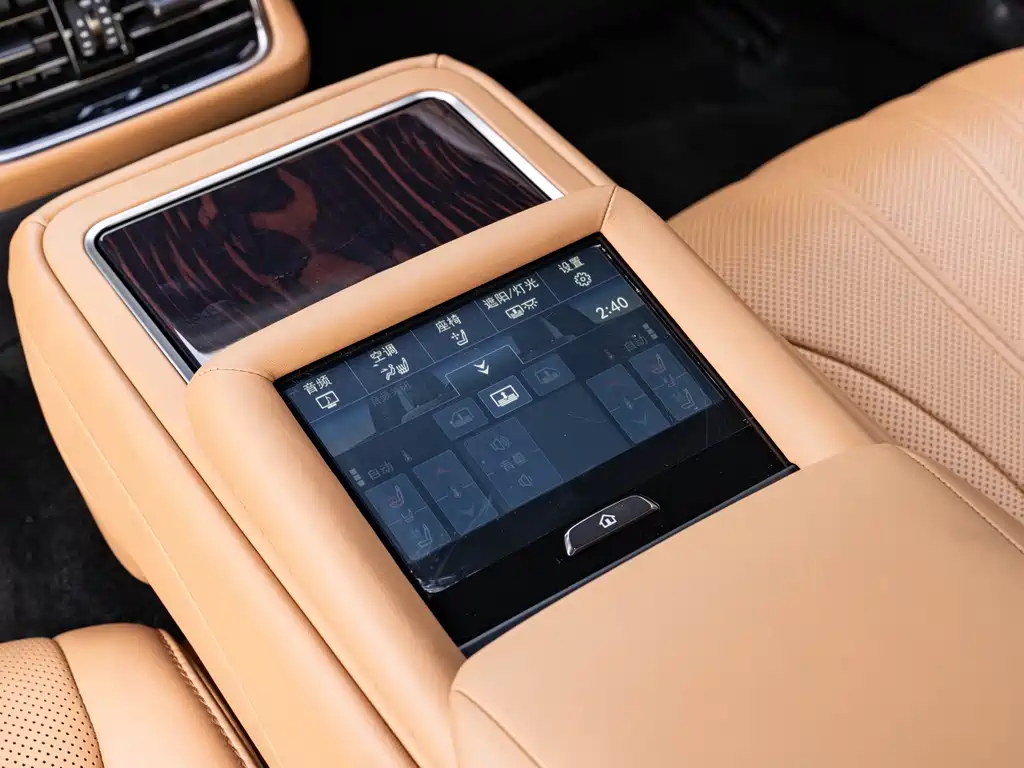 Lexus LS — миниатюра 19