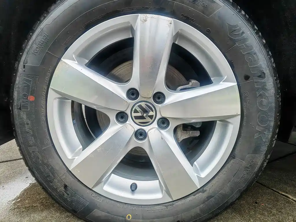 Volkswagen Tiguan — миниатюра 15
