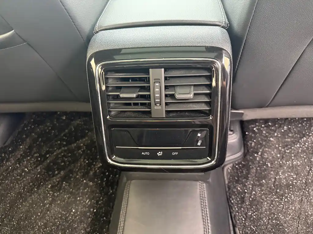 Volkswagen Passat — миниатюра 7