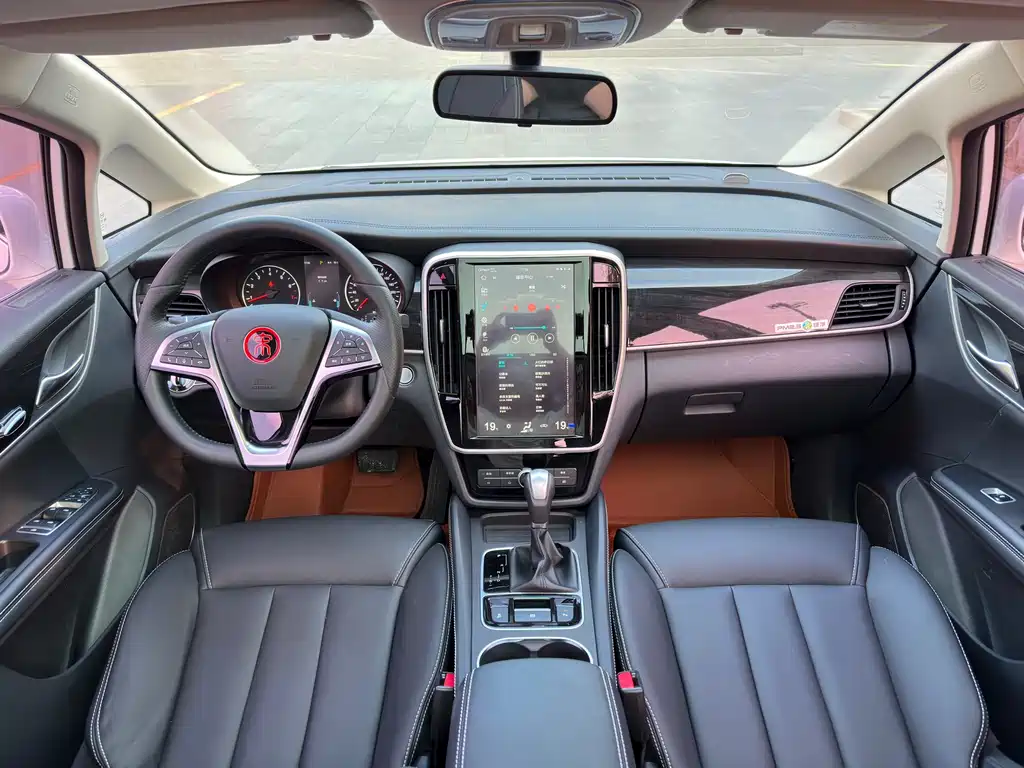 BYD Song MAX MAX 2017 1.5T AT Luxury 7 мест