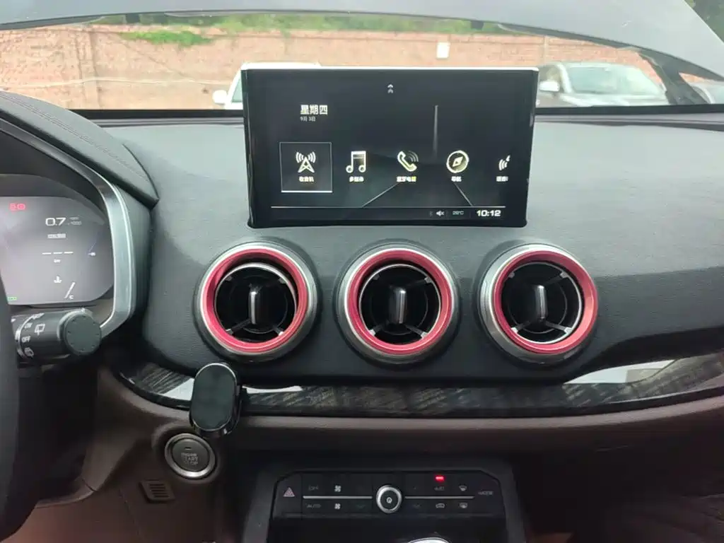 Wey Wey VV5 — миниатюра 13