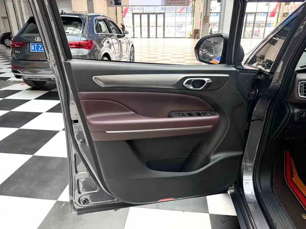 GAC Motor Trumpchi M6 — миниатюра 6