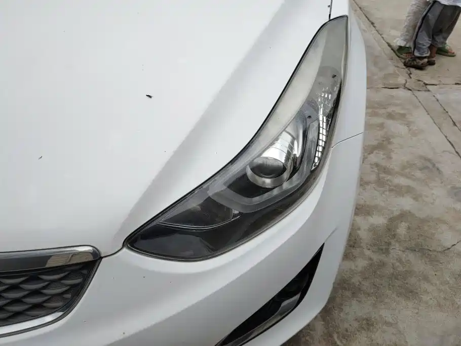 Hyundai Elantra Langdong — миниатюра 5