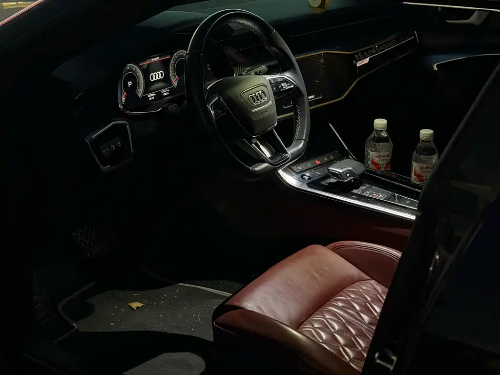 Audi A7L 45 TFSI quattro S-line Black Warrior Edition, фото 2