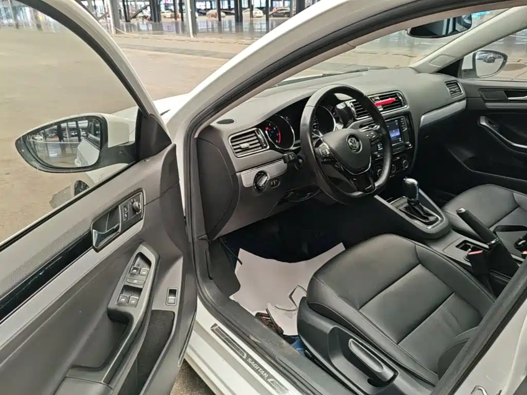 Volkswagen Sagitar — миниатюра 16