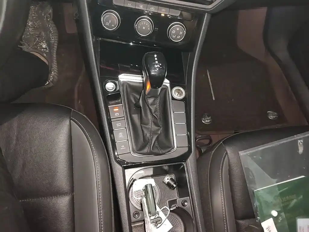 Volkswagen Sagitar — миниатюра 14