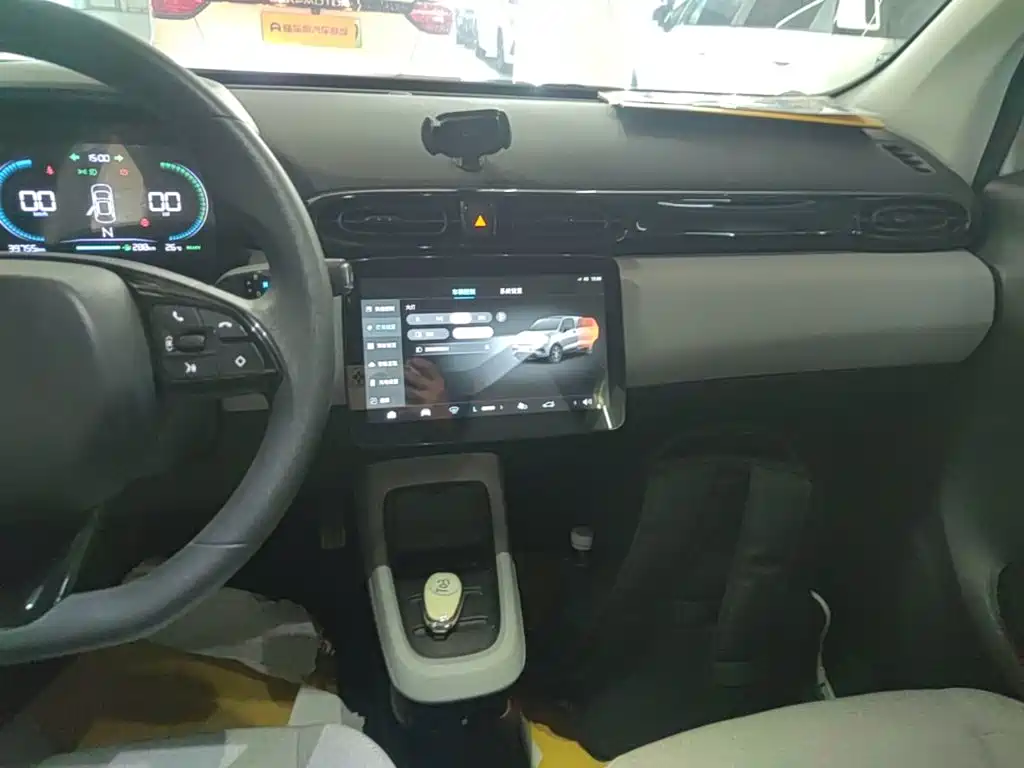 Leapmotor Leapmotor T03 — миниатюра 13