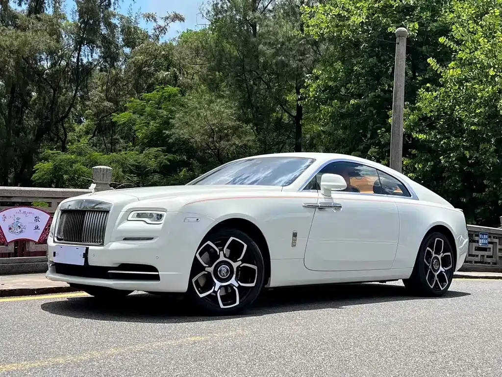 ROLLS-ROYCE PHANTOM