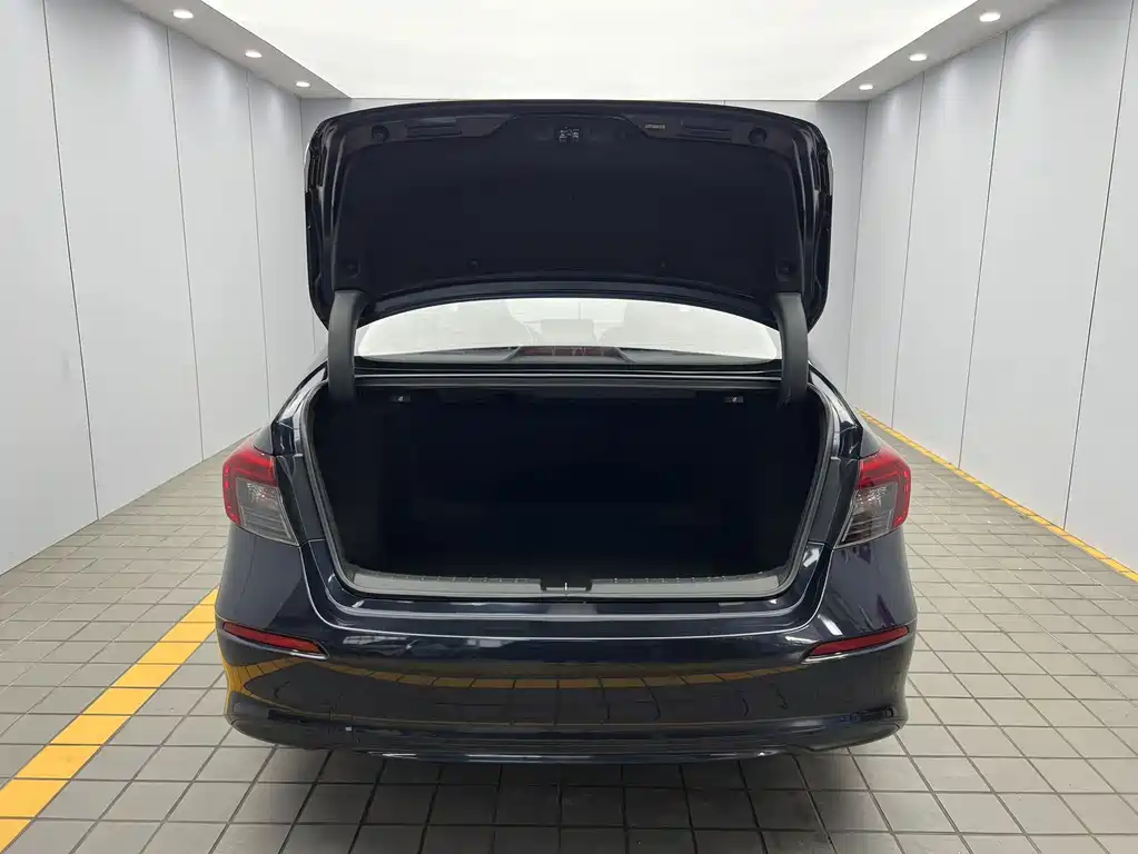 Honda Civic — миниатюра 18