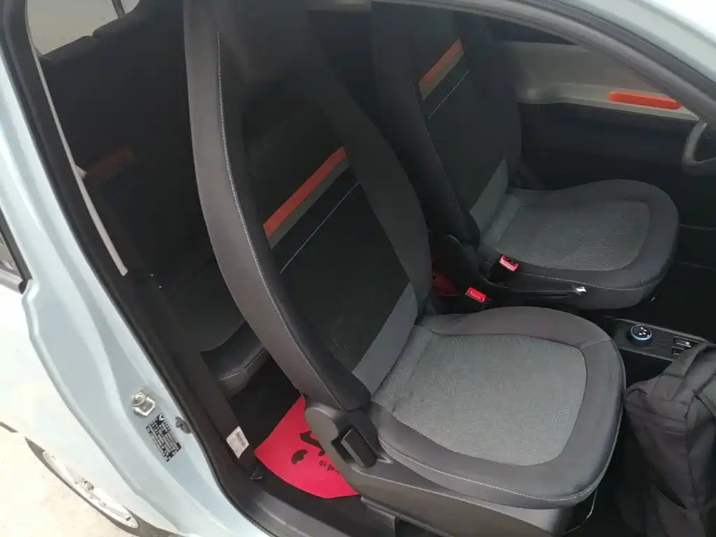 Wuling MINIEV — миниатюра 25