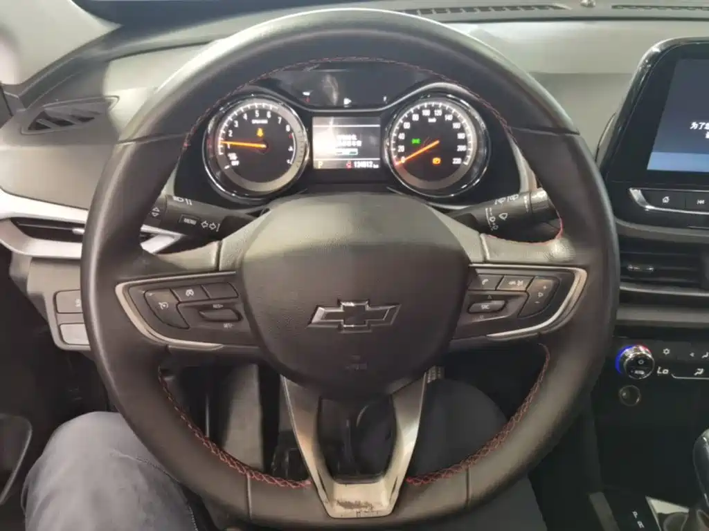 Chevrolet Volando — миниатюра 11