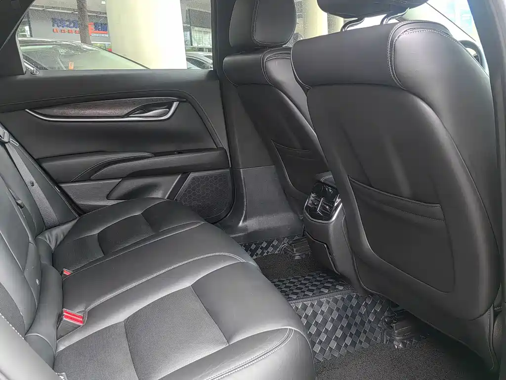 Cadillac XTS — миниатюра 14