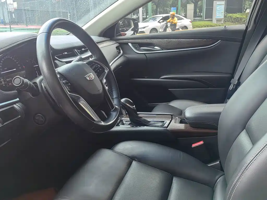 Cadillac XTS — миниатюра 11