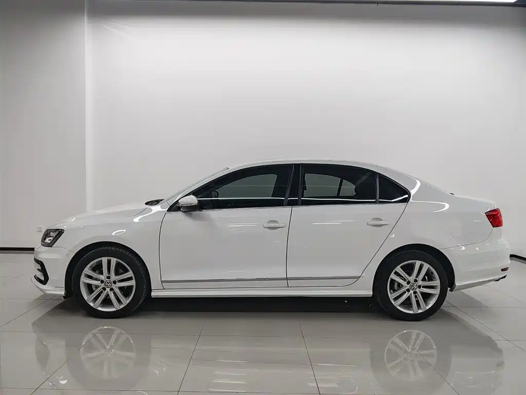 Volkswagen Sagitar — миниатюра 2