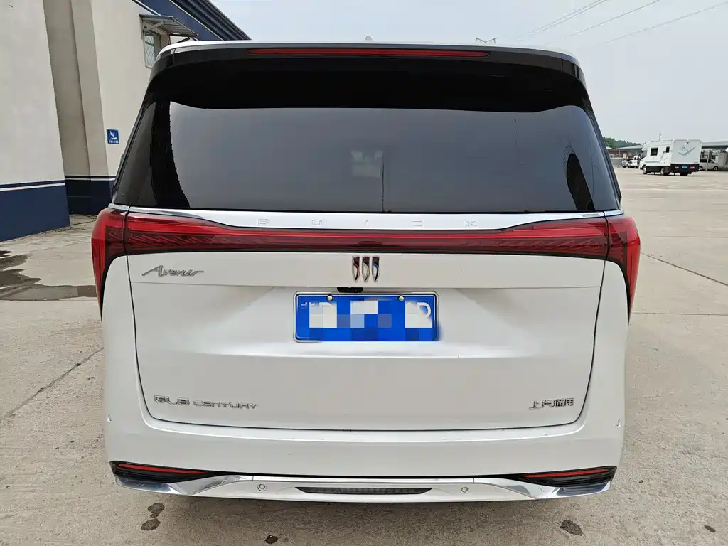Buick Century 2023 2.0T мест
