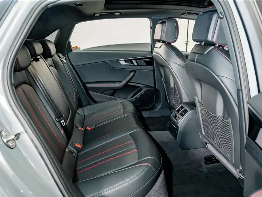 Audi A4L — миниатюра 21