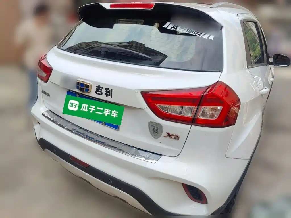 Geely Vision X3 — миниатюра 6