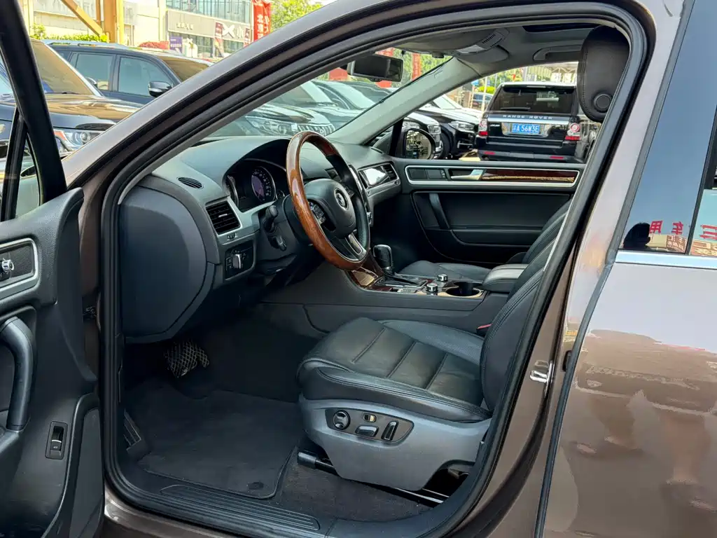 Volkswagen Touareg 2011 3.0TDI Comfort