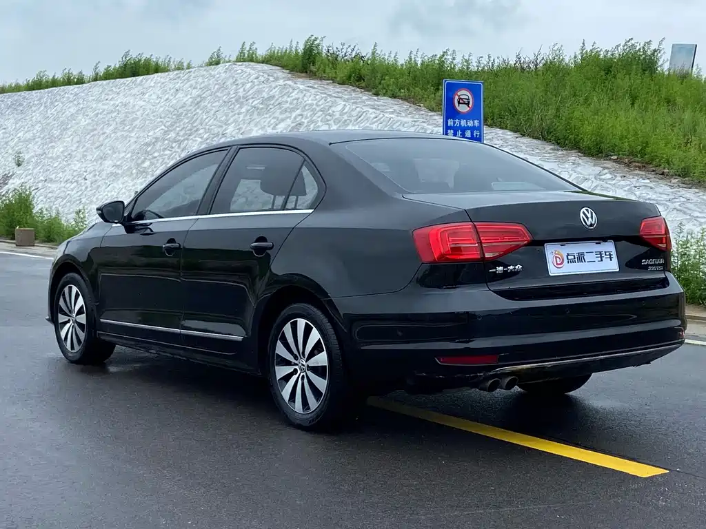 Volkswagen Sagitar — миниатюра 6
