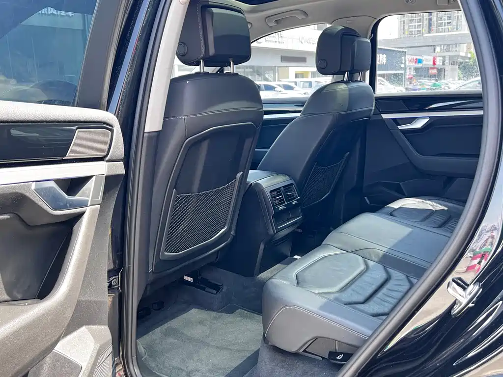 Volkswagen Touareg 2021 2.0TSI