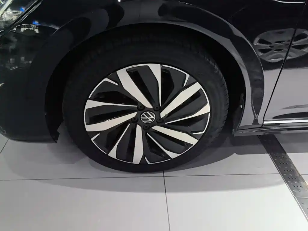 Volkswagen Passat — миниатюра 23