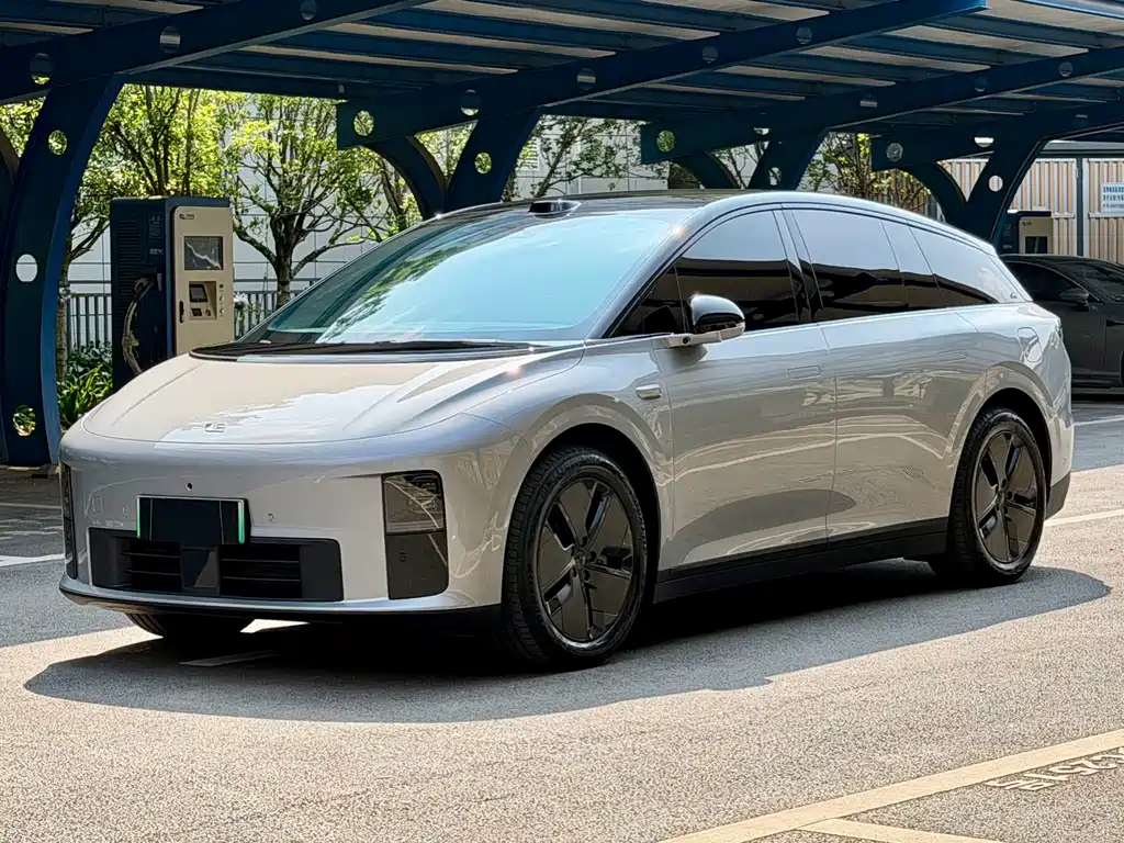 Li Auto 理想i6 2025