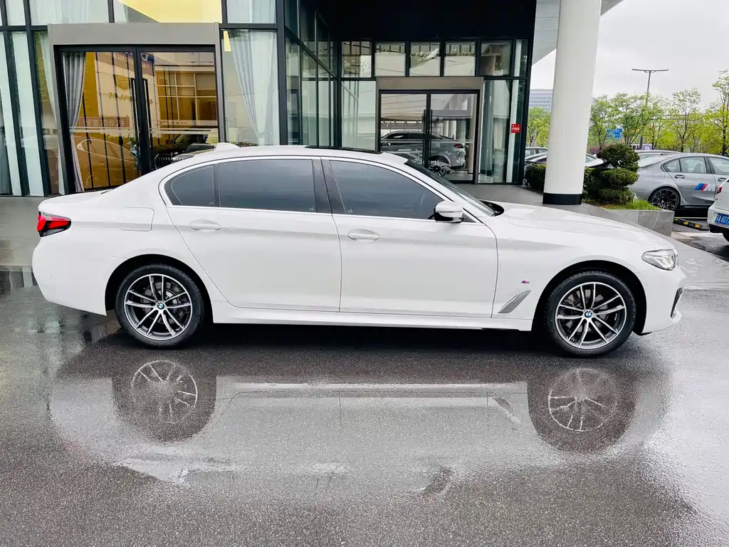 BMW 5 Series 5 2022 525Li M Sport