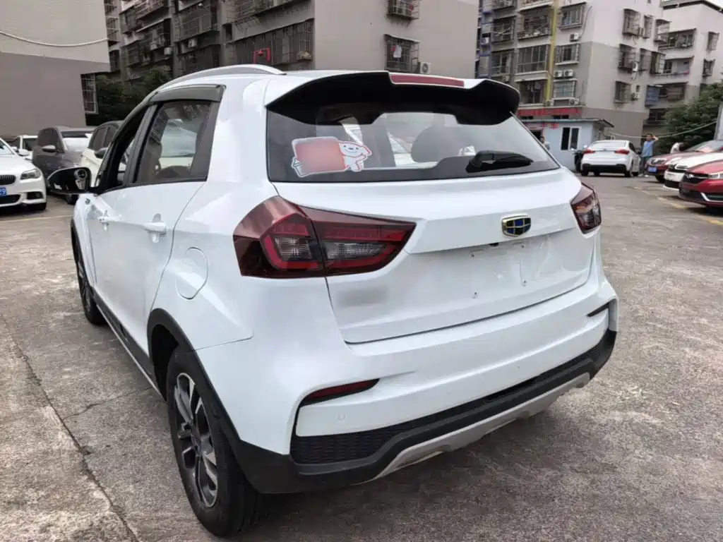 Geely Vision X3 — миниатюра 5