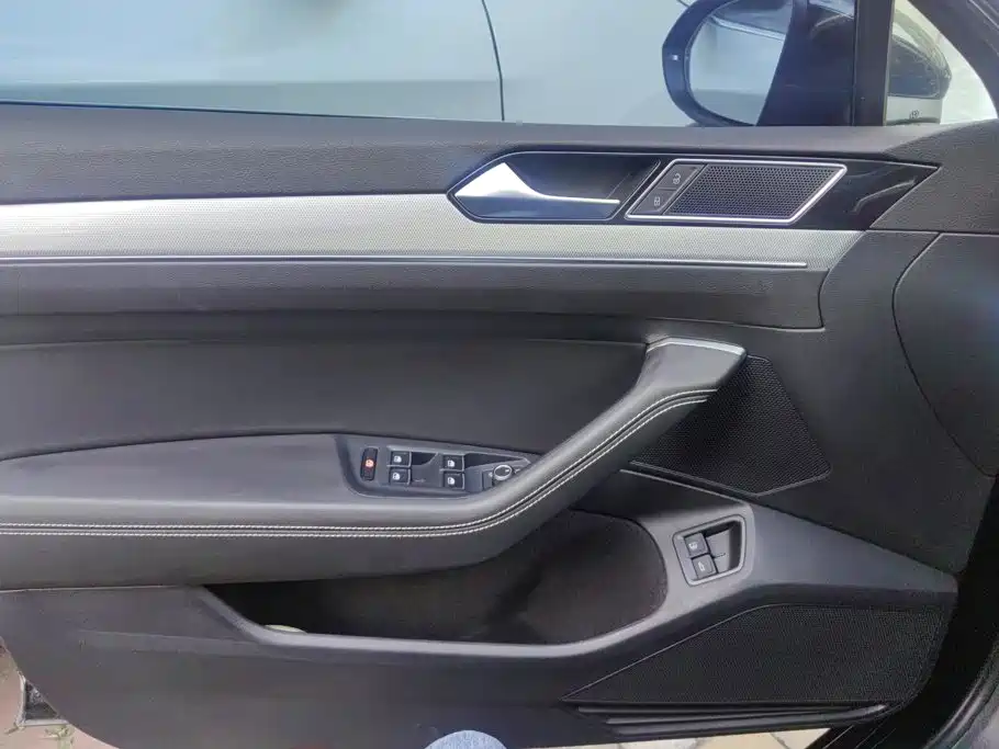 Volkswagen Magotan PHEV — миниатюра 7