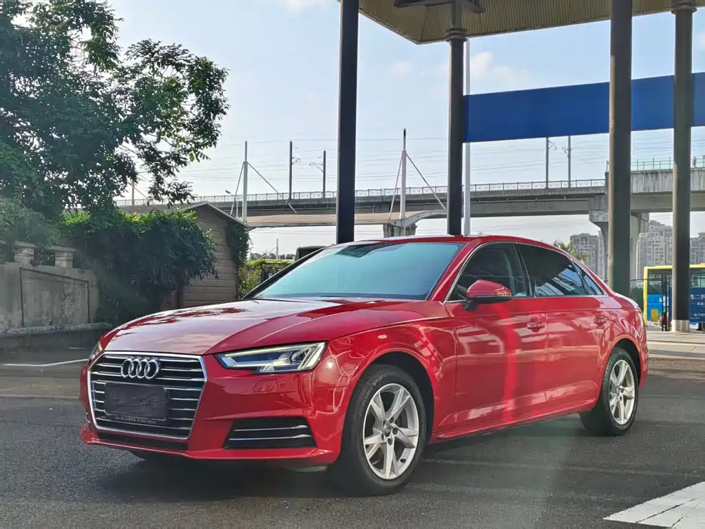 Купить Audi A4L