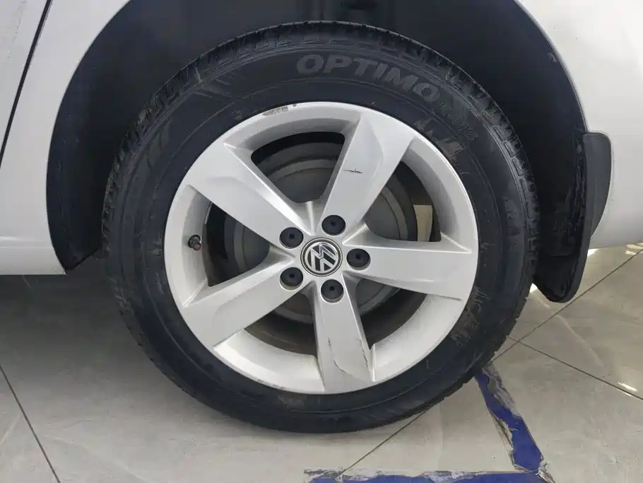 Volkswagen Santana — миниатюра 6