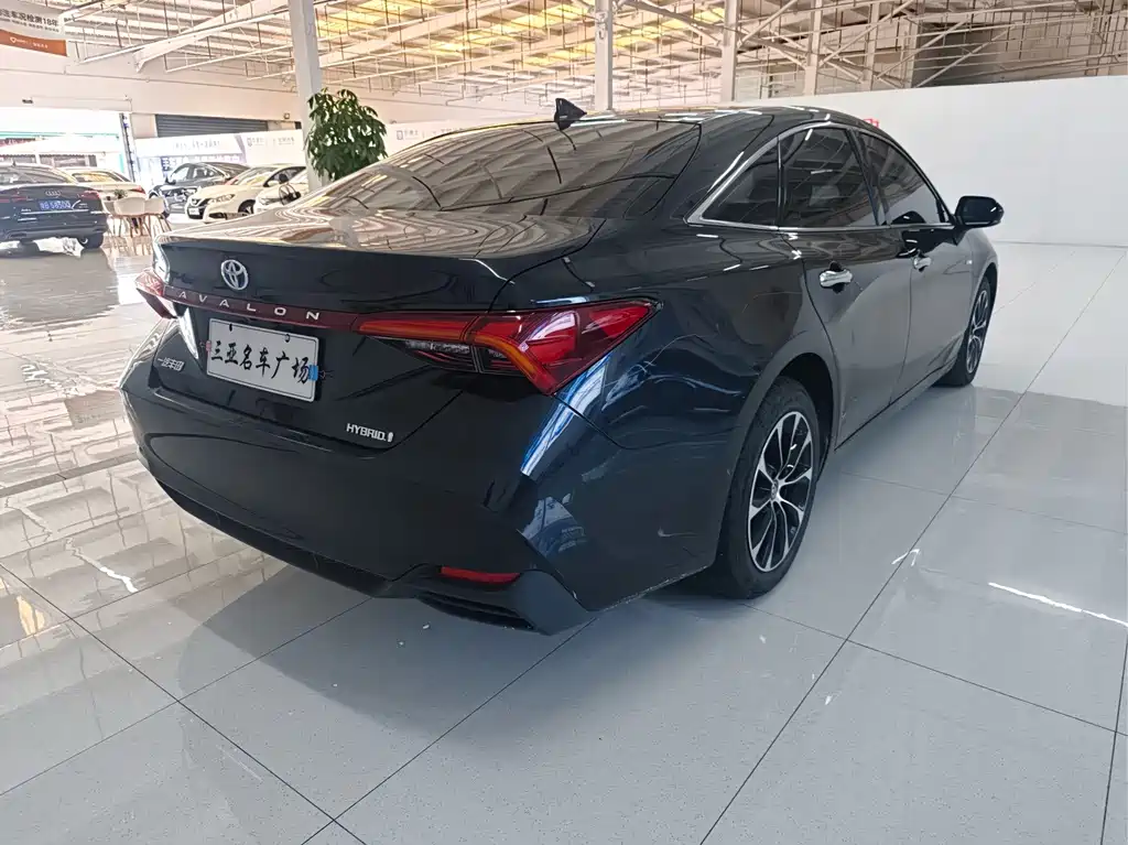 Toyota Avalon — миниатюра 9