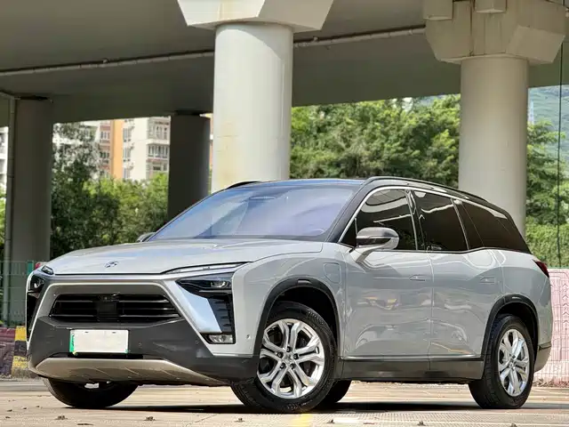 2021 Nio ES8