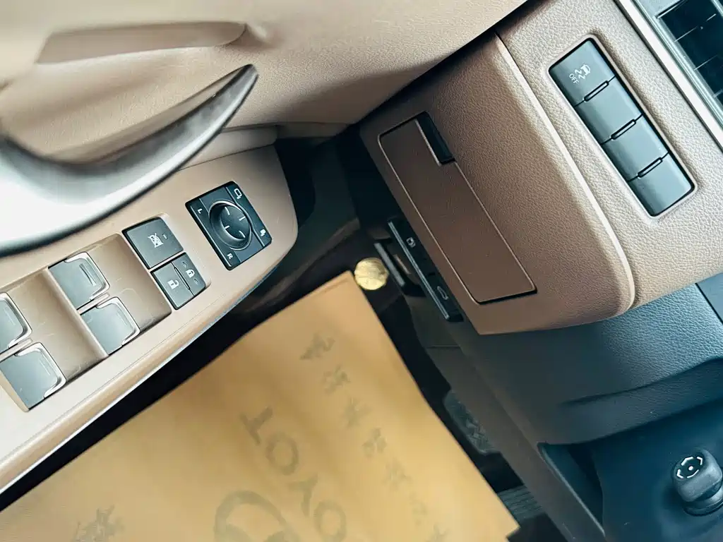 Lexus ES — миниатюра 18
