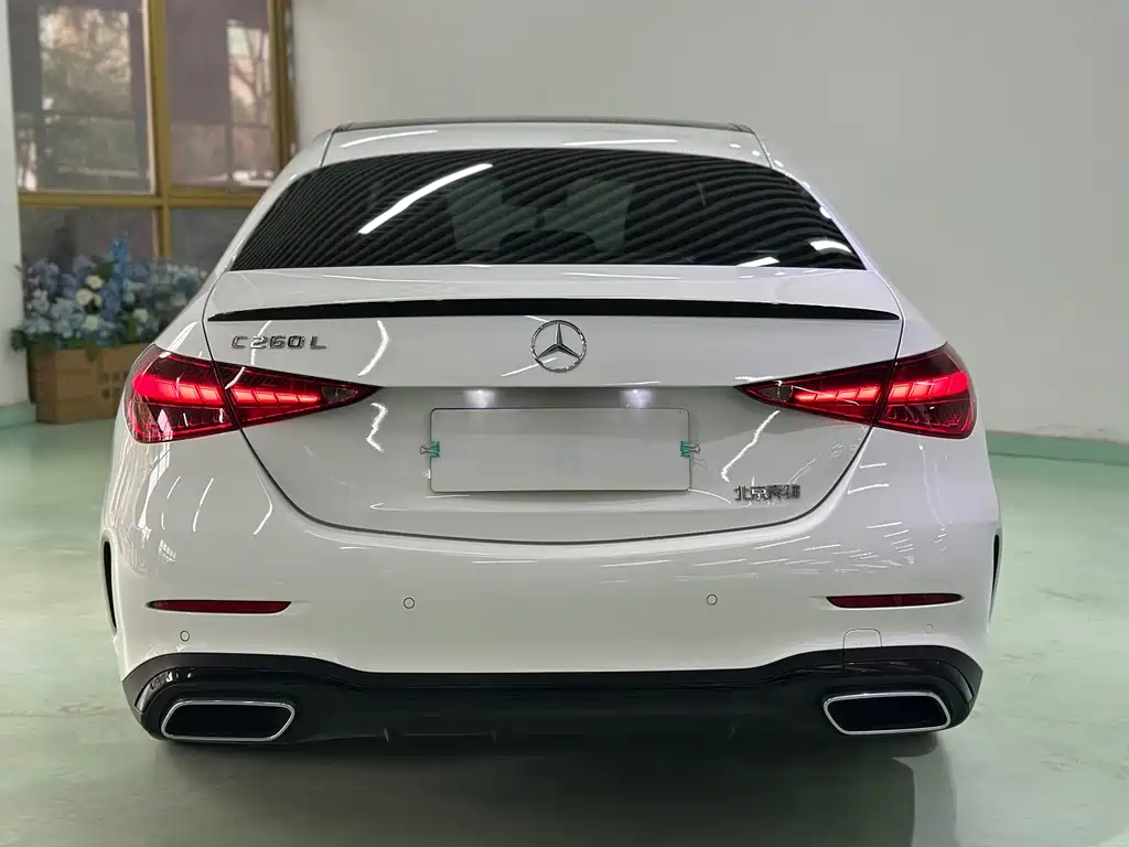 Mercedes-Benz C-Class — миниатюра 6