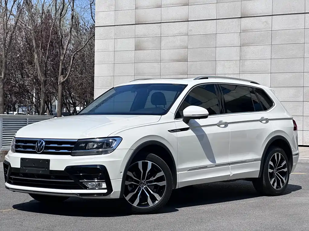 Купить Volkswagen Tiguan L