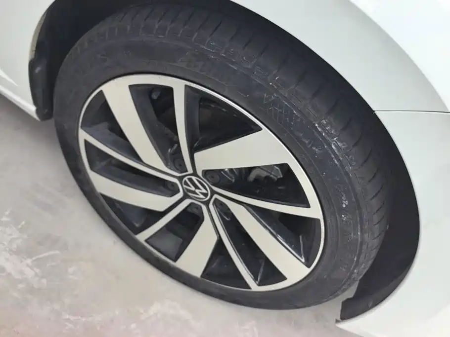 Volkswagen Sagitar — миниатюра 6