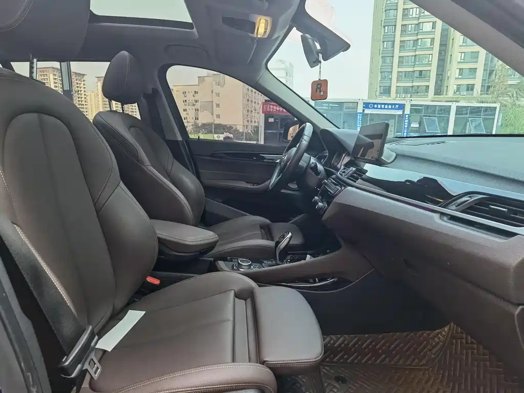 BMW X1 2021 sDrive20Li Premium