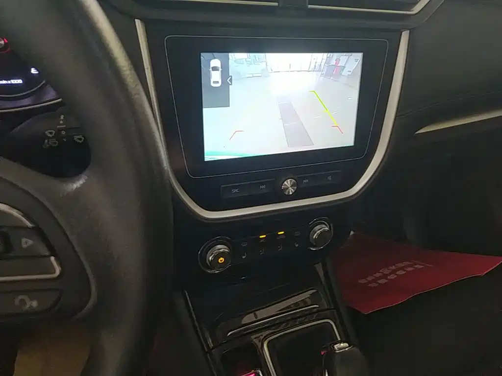 Roewe RX3 — миниатюра 13