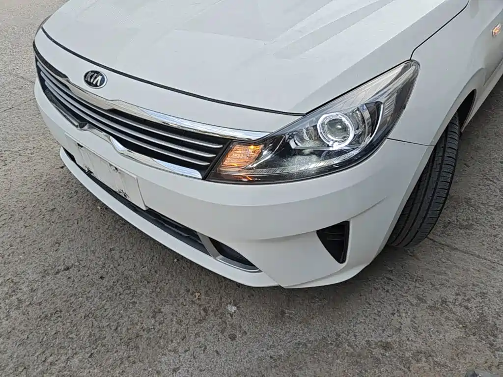 Kia Forte — миниатюра 24