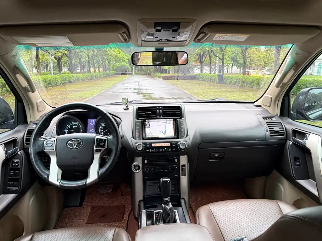 Toyota Land Cruiser Prado 2010 4.0L AT TX-L NAVI