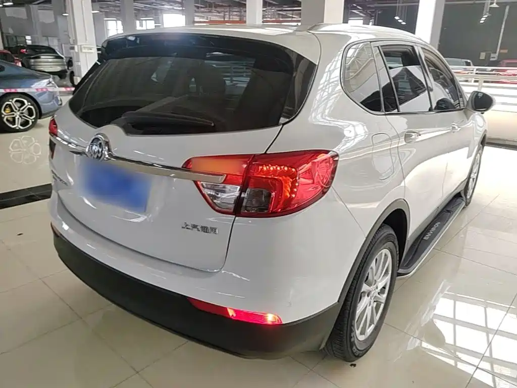 Buick Envision Plus — миниатюра 7