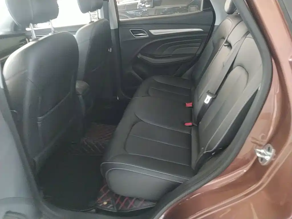 Roewe RX3 — миниатюра 17